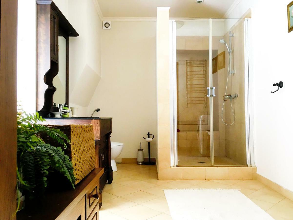 Apartment On Rynok Square 리비프 외부 사진